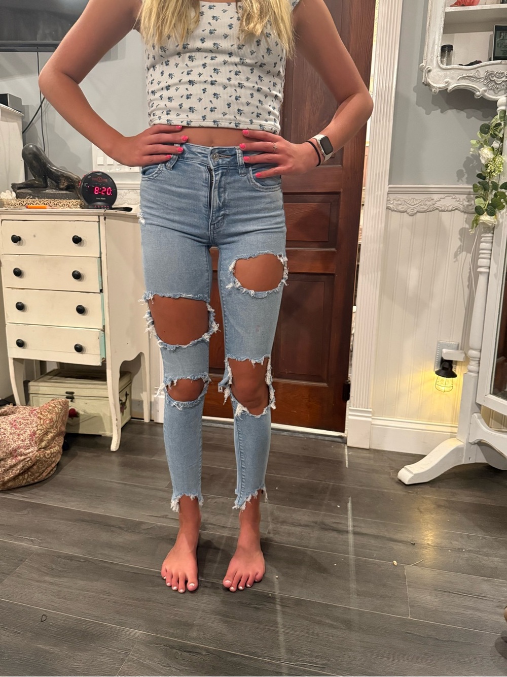 American Eagle Outfitters Light Blue Distressed High-Rise Skinny Jeans